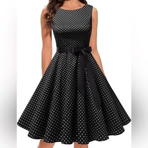 Sleeveless Vintage 1950s Dress
